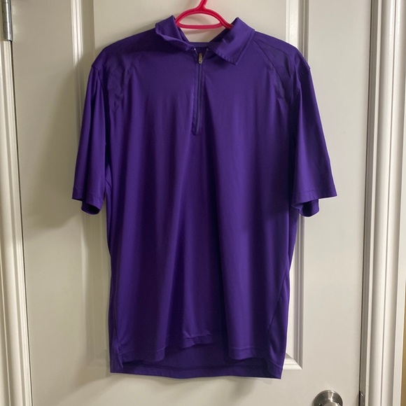 Collared Golf Tee in 10/10 shape with shoulder and back breather mesh - Picture 1 of 7